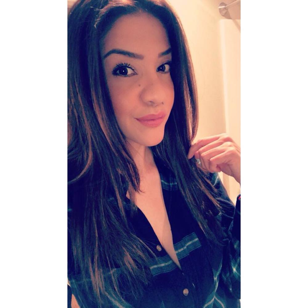 Meet your Posher, Nayeli